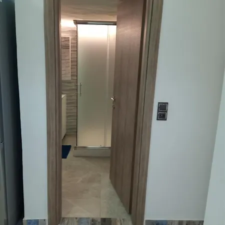 δίπλα στο Intercontinental! Apartment Athens