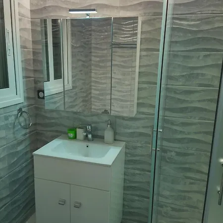 Apartment δίπλα στο Intercontinental! *