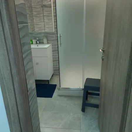 Apartment δίπλα στο Intercontinental!