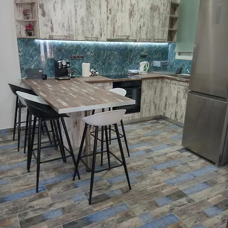 δίπλα στο Intercontinental! Apartment Athens