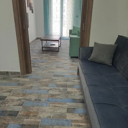 δίπλα στο Intercontinental! Athens