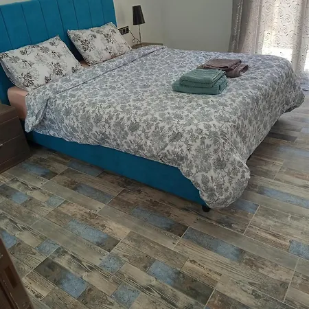 δίπλα στο Intercontinental! Apartment