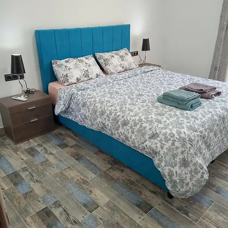 δίπλα στο Intercontinental! * Athens